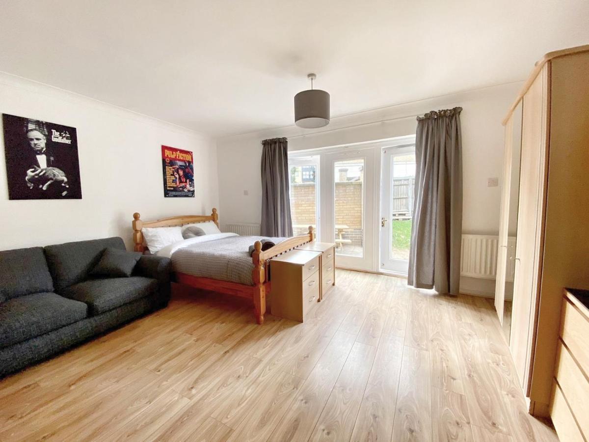 Excel With Parking Apartamento Londres