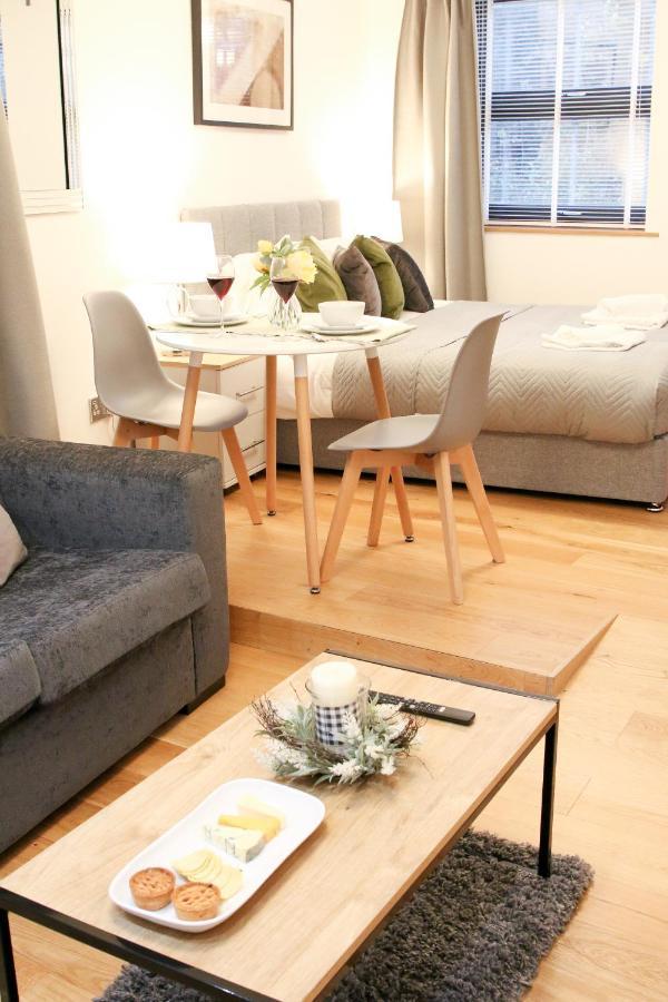 Lovely With Access For Wheel-chairs In Sydenham Apartamento *