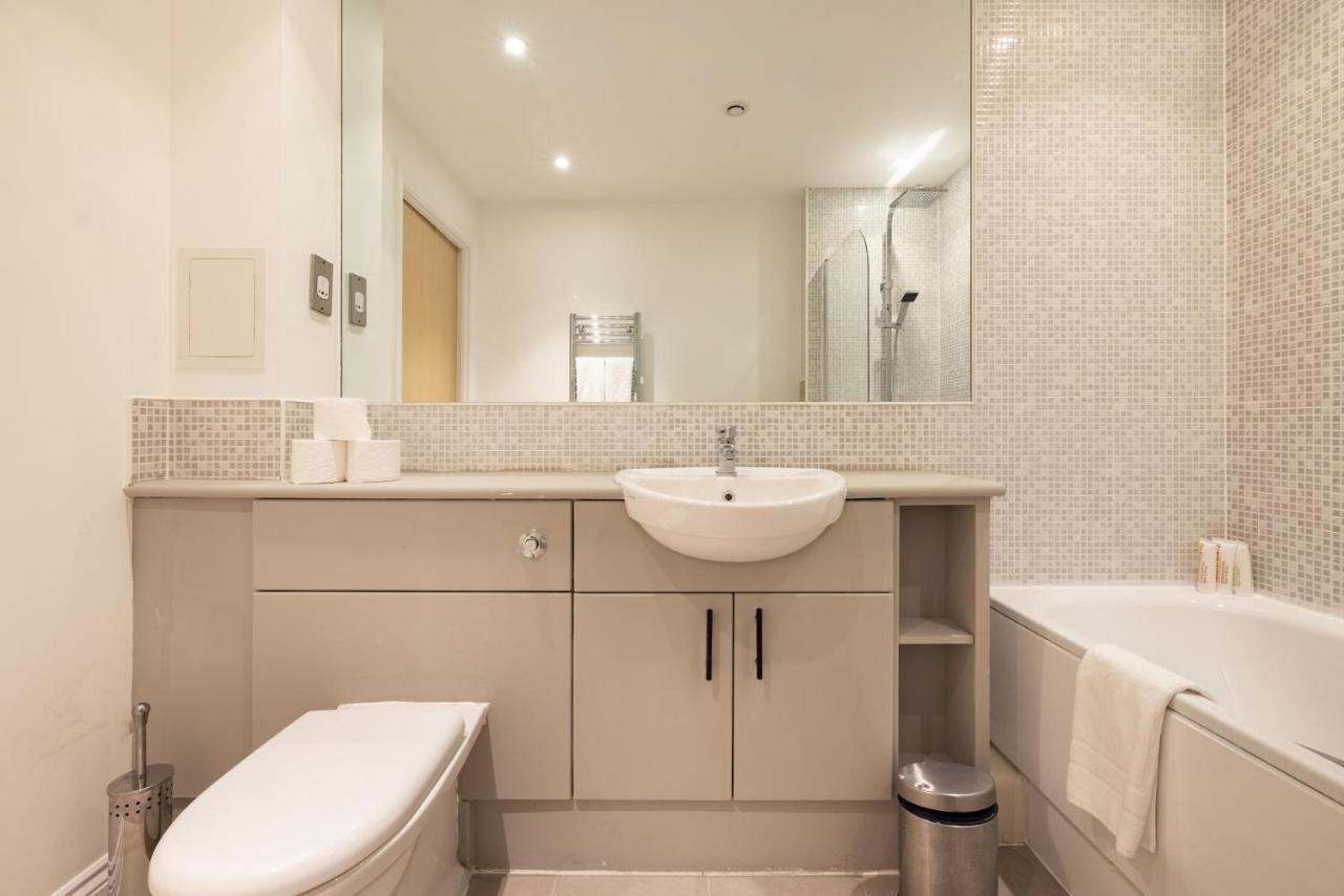 The Nine Elms Lane Arms - Stunning & Bright 2bdr Flat *