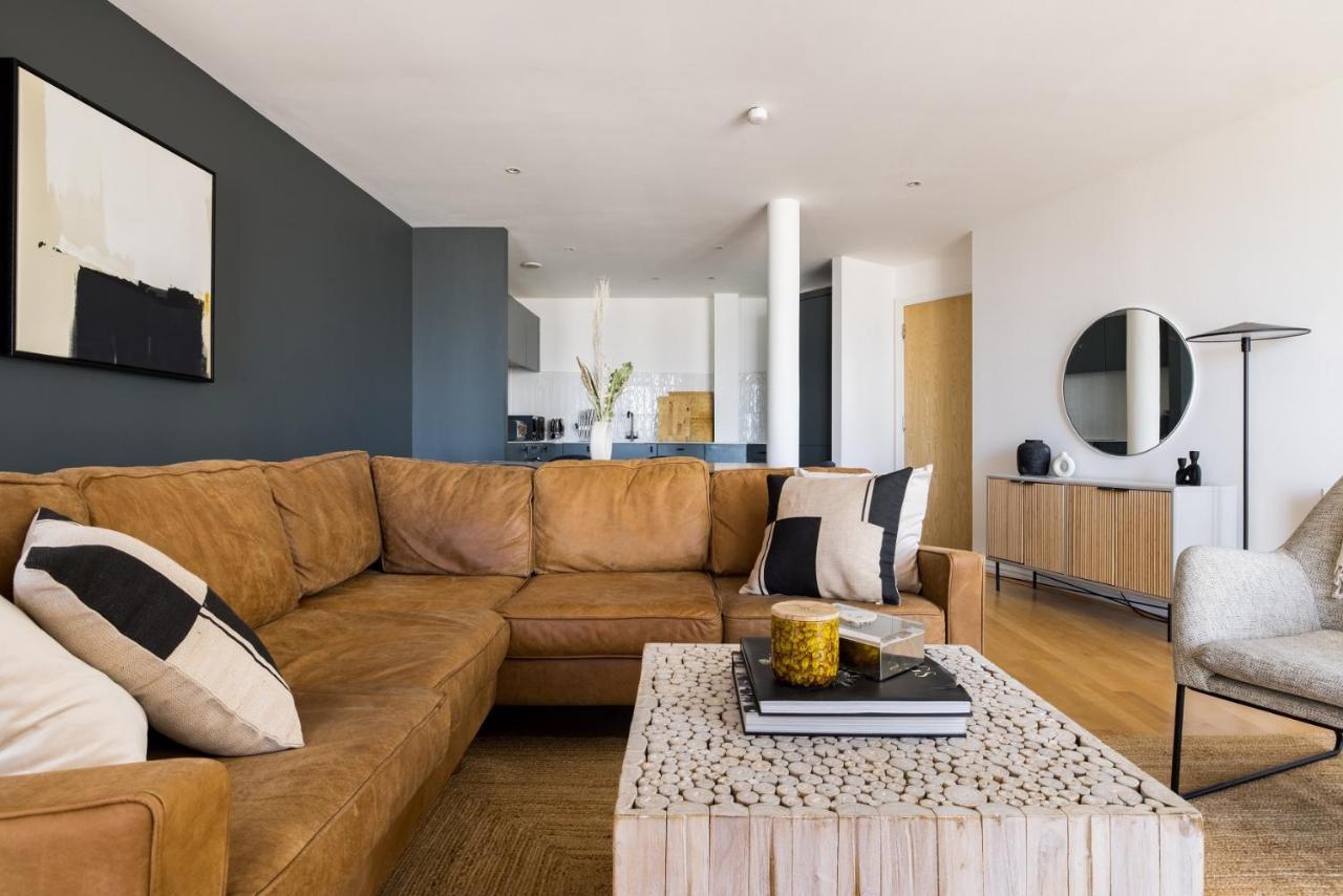 The Nine Elms Lane Arms - Stunning & Bright 2bdr Flat *