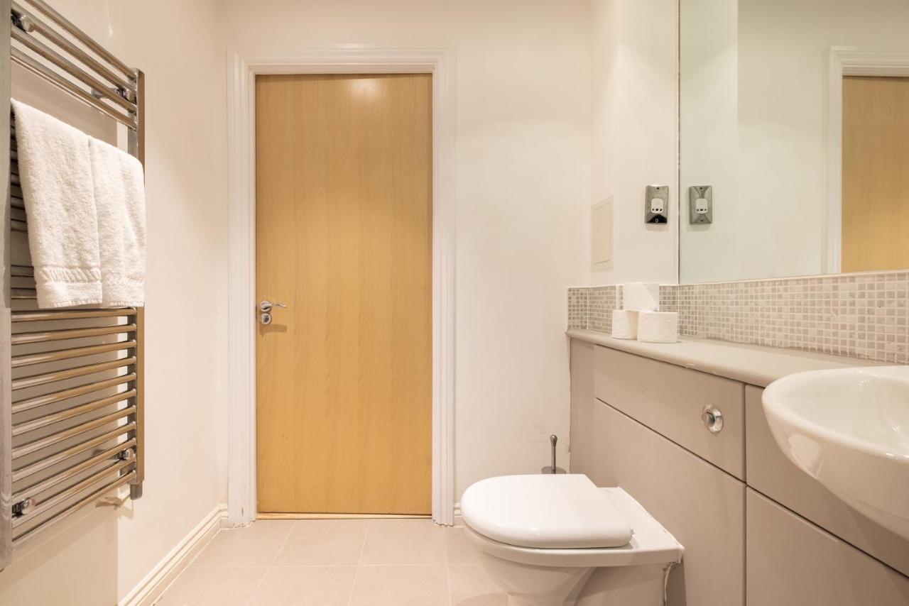 The Nine Elms Lane Arms - Stunning & Bright 2bdr Flat London