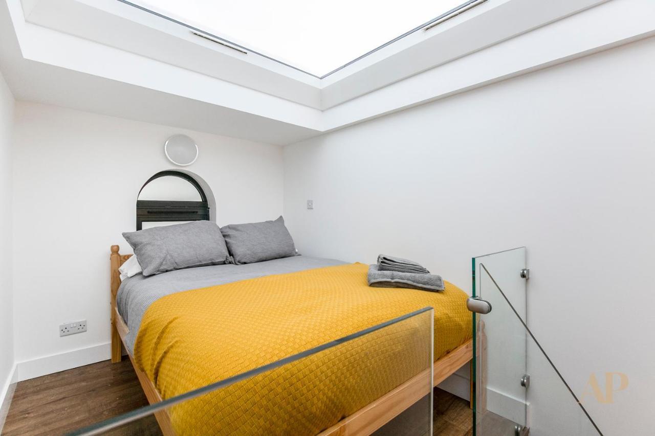 Apartment Split Level Studio In Camden