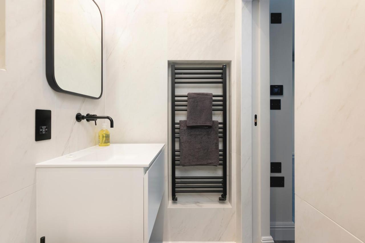 Penthousestays Chelsea - Luxury King / Queen Bed - Near King's Road Londres