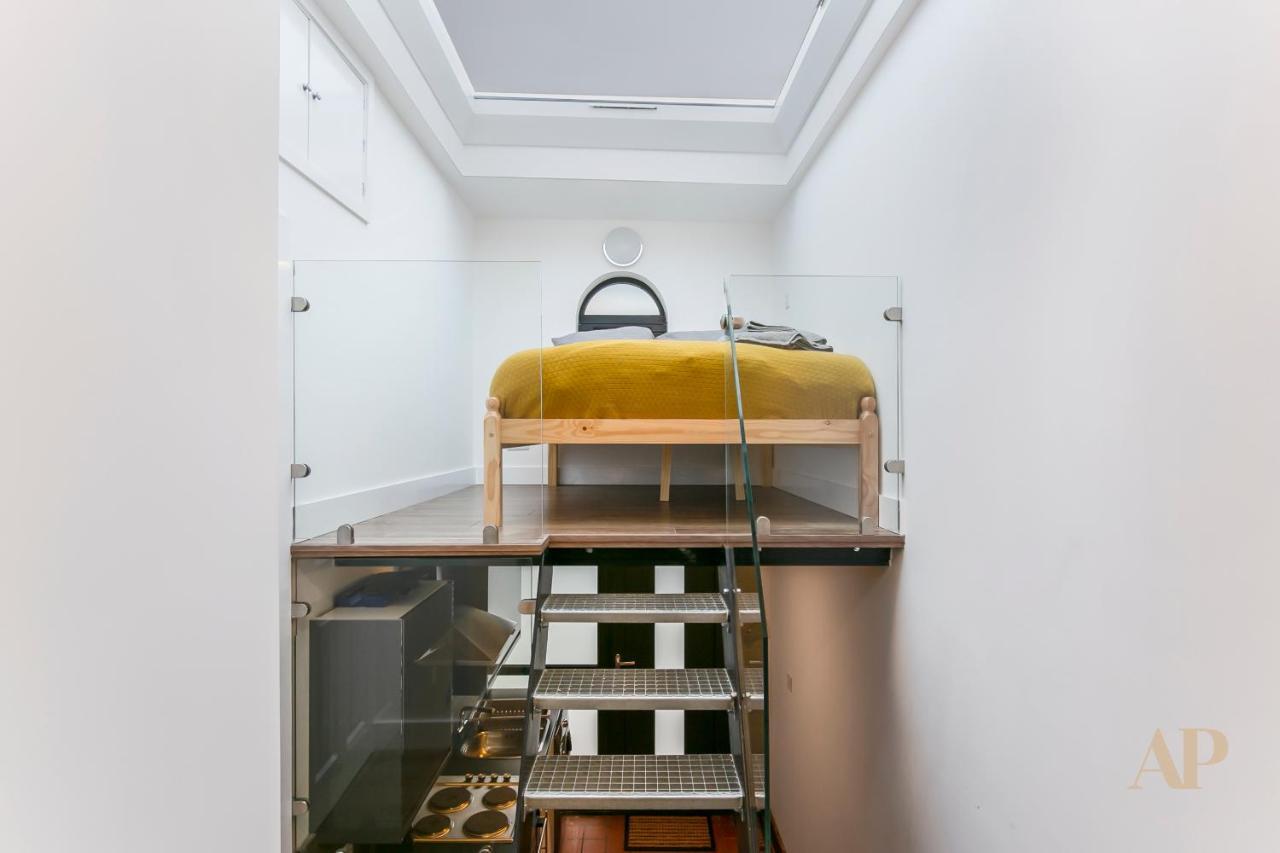 Split Level Studio In Camden Apartment *