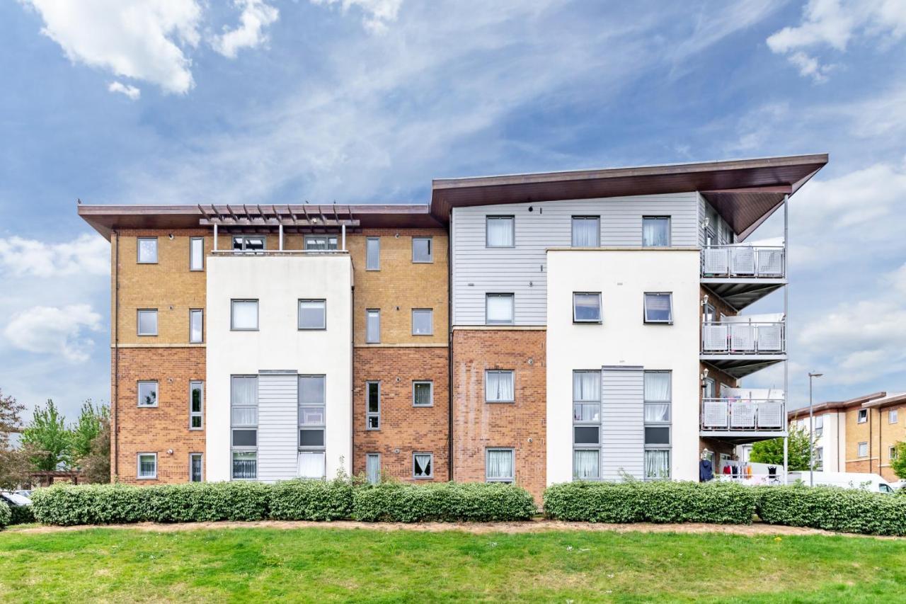 Apartamento Suites By Rehoboth - Palmers - Londres
