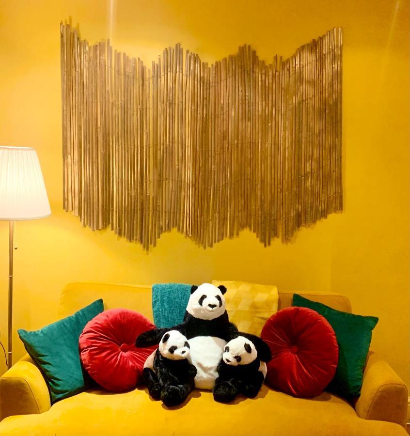 Chinatown Apartment *