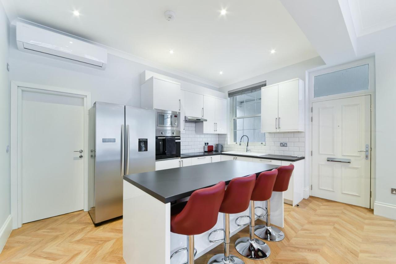 Apartment Stunning Hyde Park