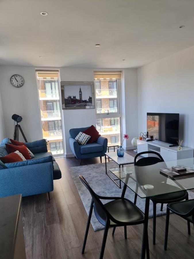 Beautiful 2-bed Flat Appartement Londen