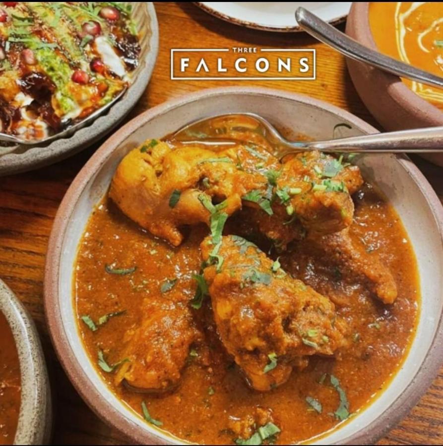 Three Falcons Hotel Londen