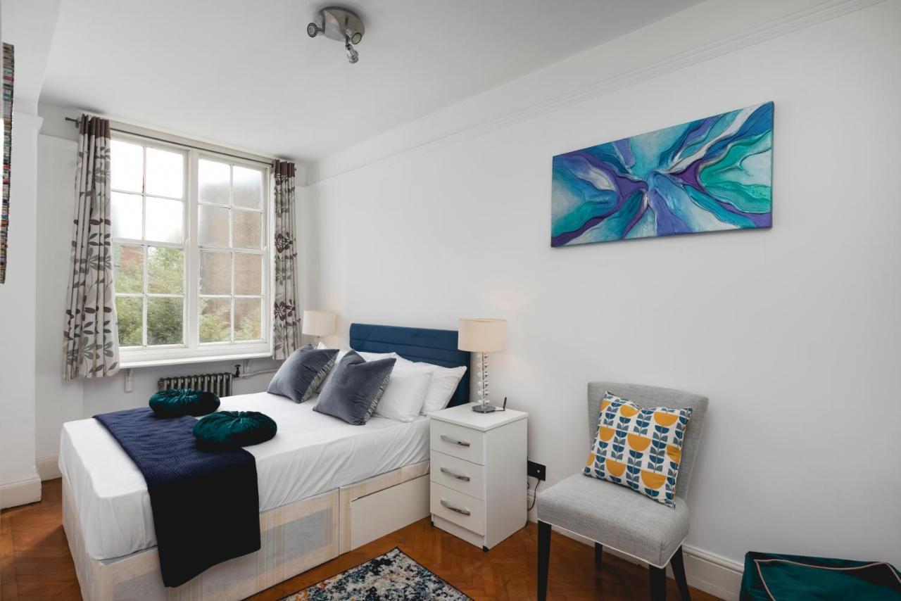 **authentic&spacious 5 Bed Apartment/hyde Park** *