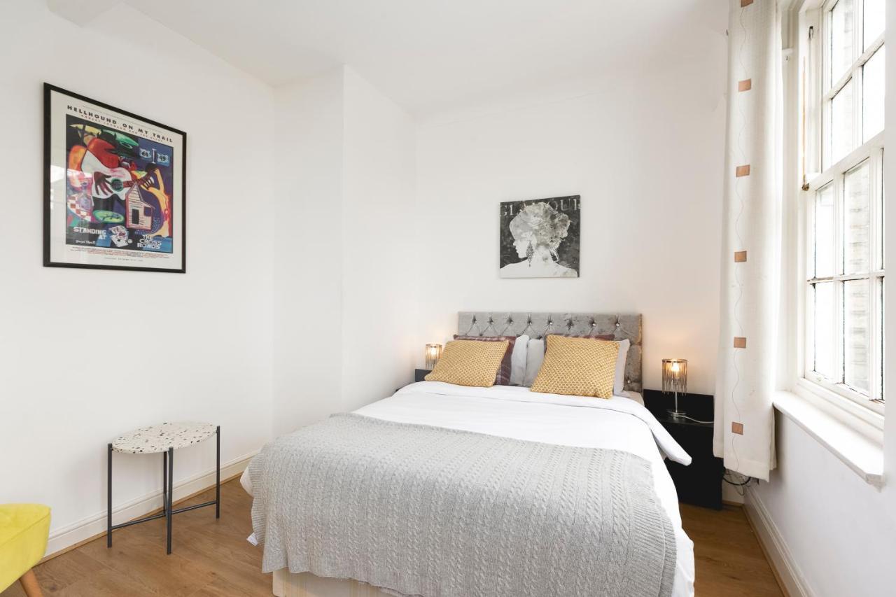 **authentic&spacious 5 Bed Apartment/hyde Park** *