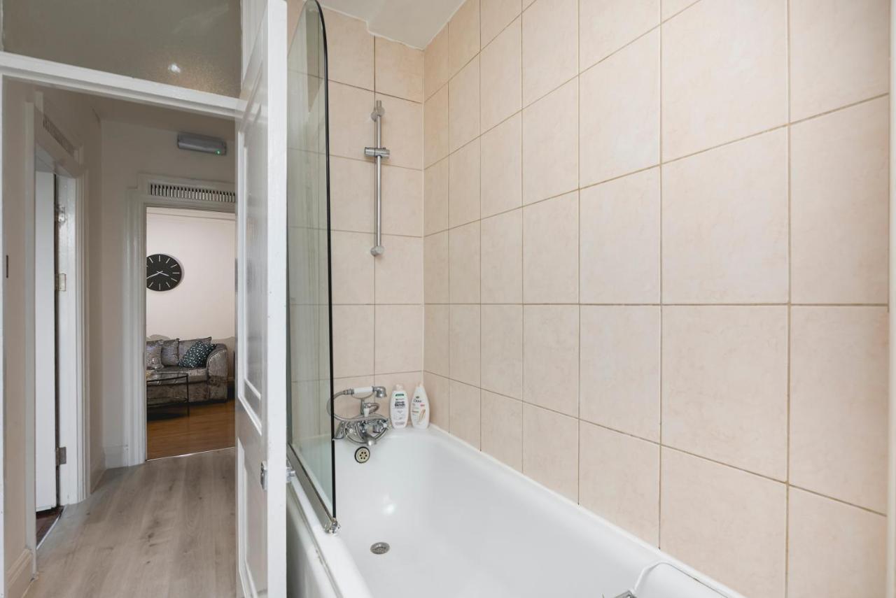 **authentic&spacious 5 Bed Apartment/hyde Park** Apartamento Londres