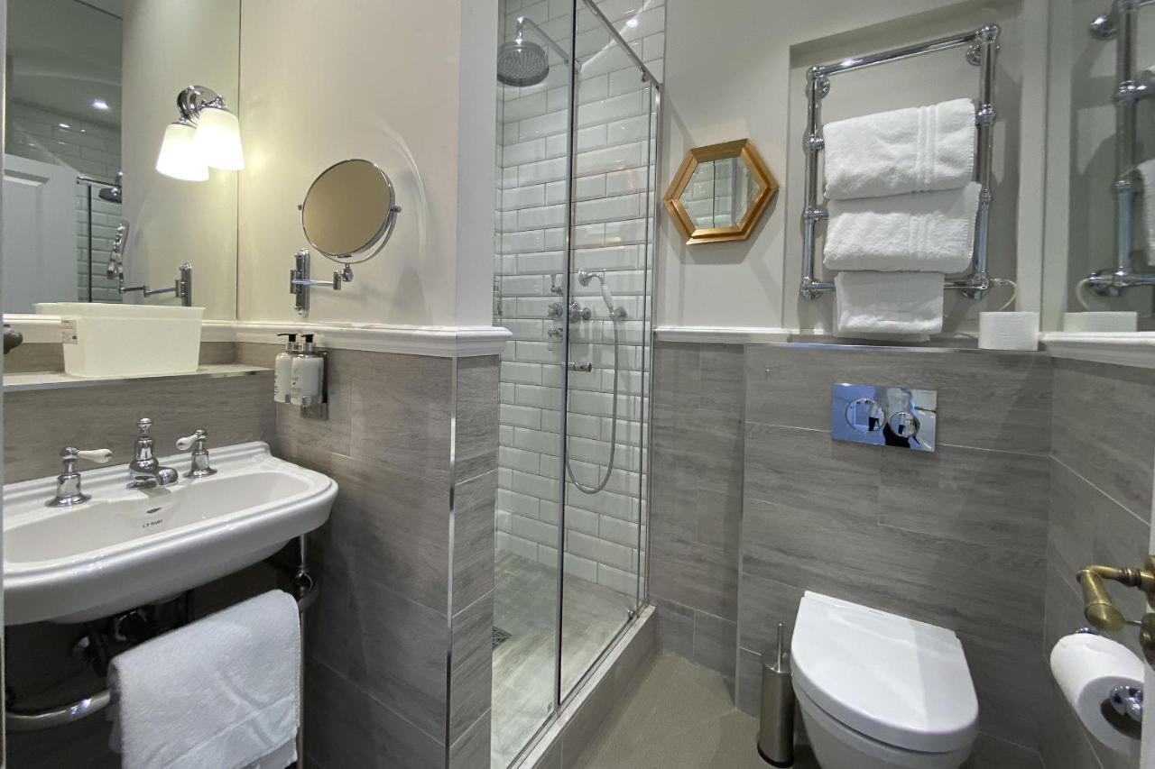 The Clerk & Well Pub And 4* Londres