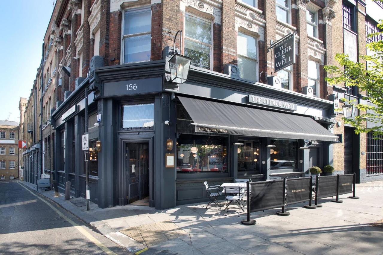 The Clerk & Well Pub And Hotel