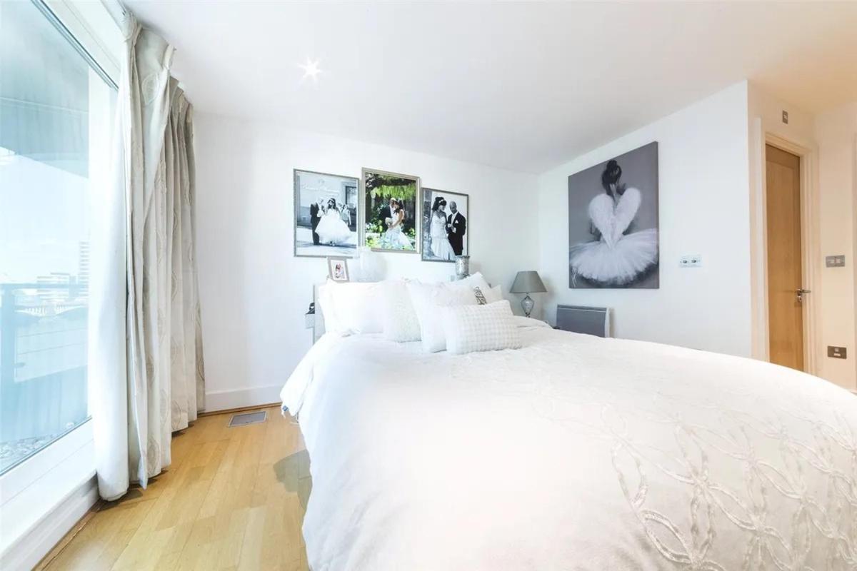 Appartement Panoramic Riverside Facing - 2 Bed - 2 Bath - 2 Balconies - In Nine Elms *