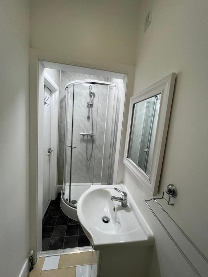Wembley Apartment - 33 Oakington Manor Dr Ha9 6Lu