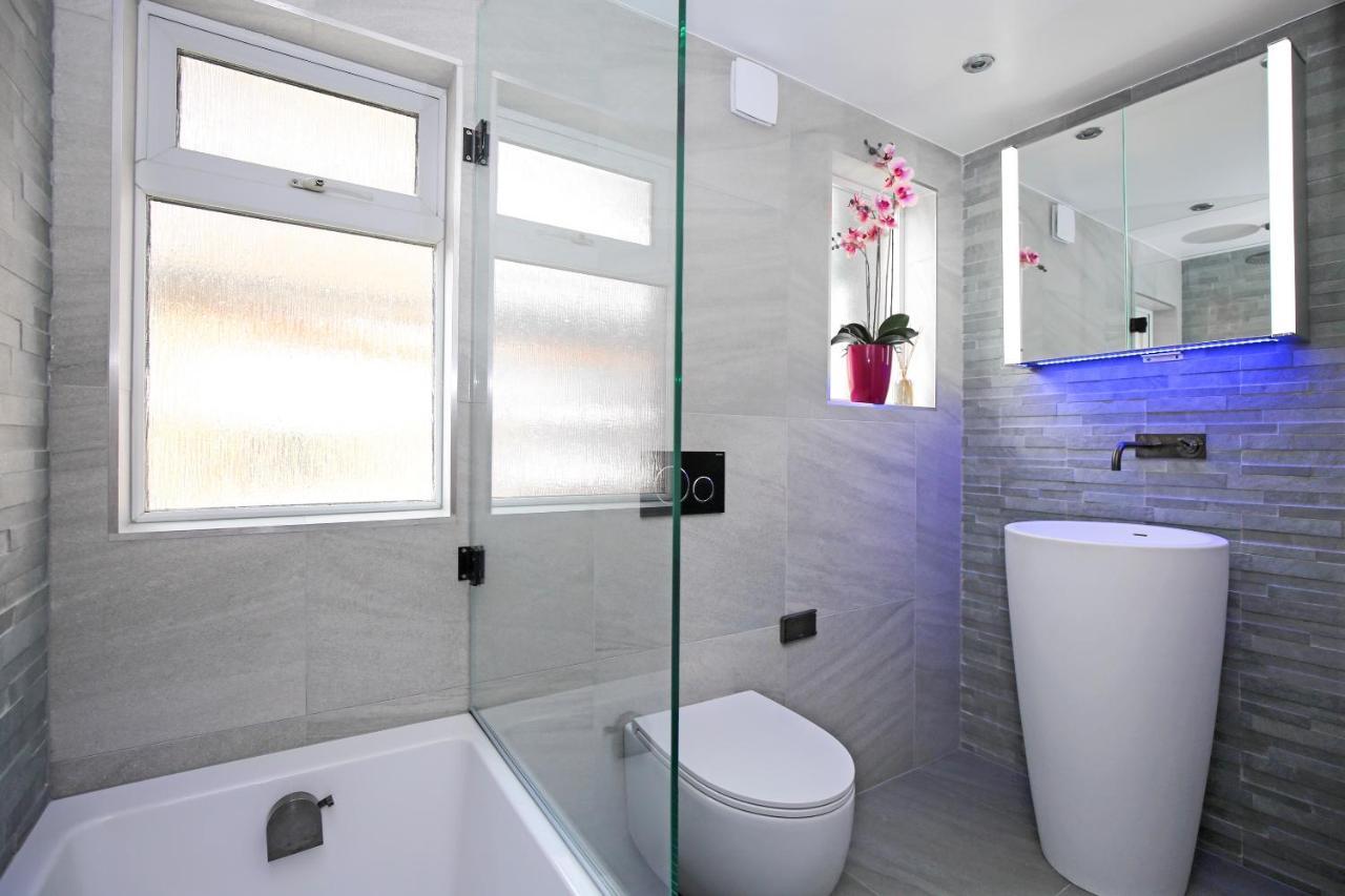 Modern Bedroom In !! Accommodatie bij particulieren *