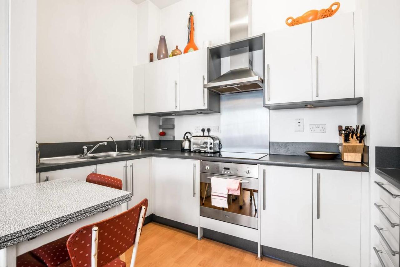 Guestready - Bright 1br Near Arsenal Stadium Wbalcony * Londres