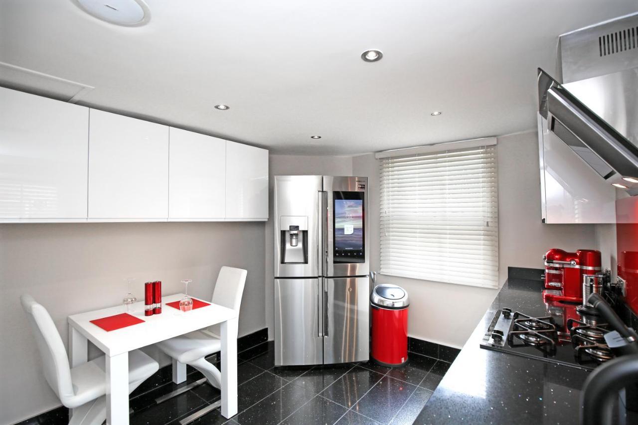 Accommodatie bij particulieren Modern Bedroom In !!
