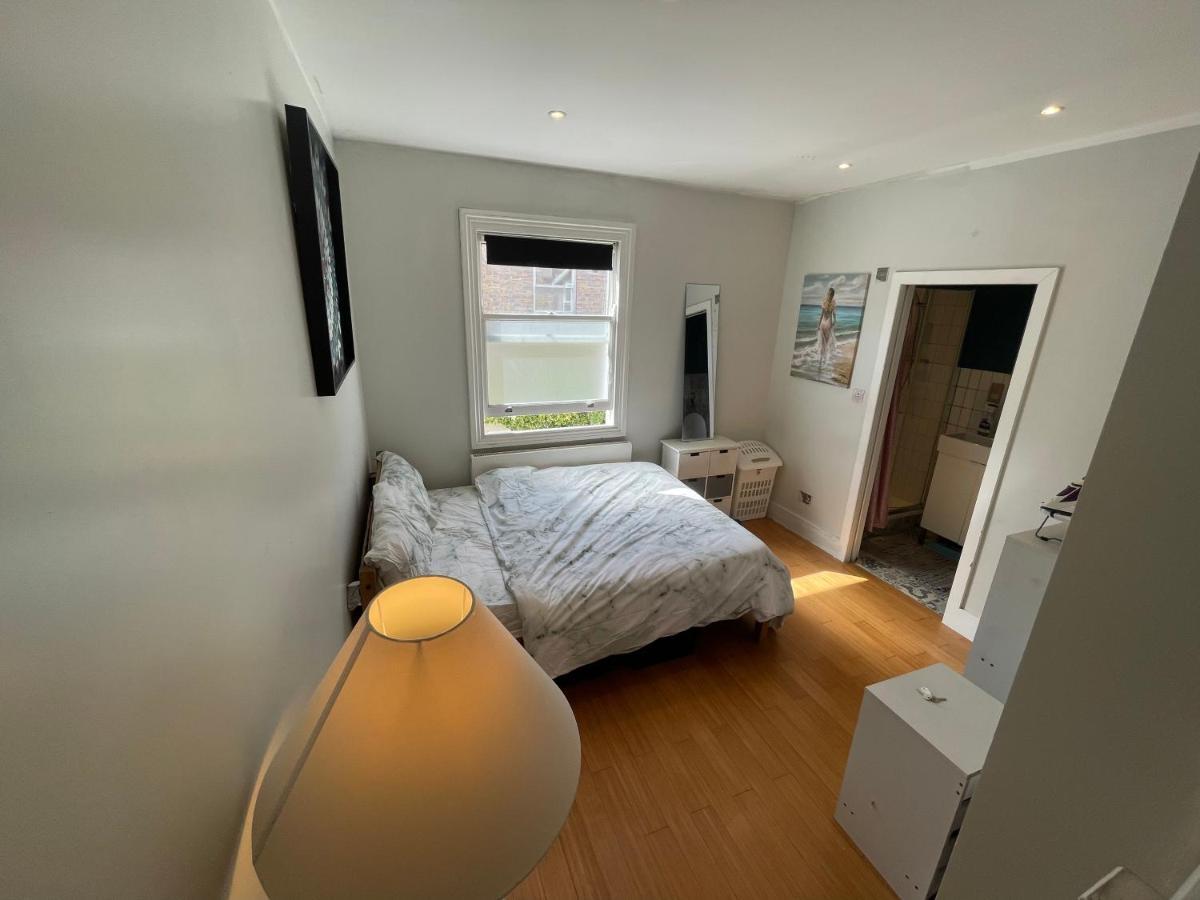 Leytonstone Quarto em Acomodações Particulares Londres