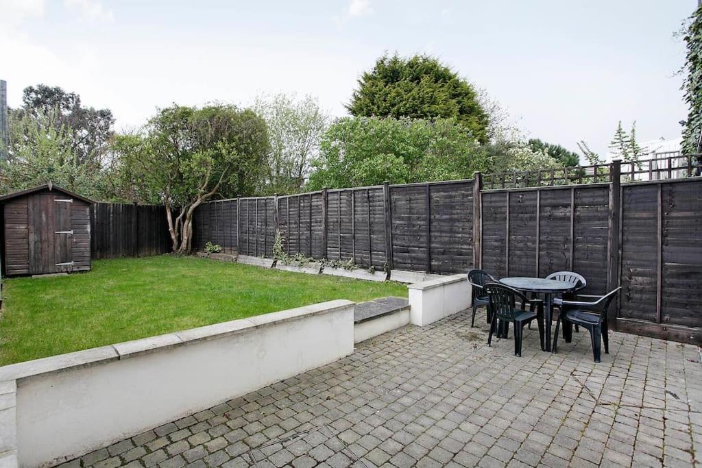Garden Flat, Wimbledon & Parking, Close To Tennis * Londres