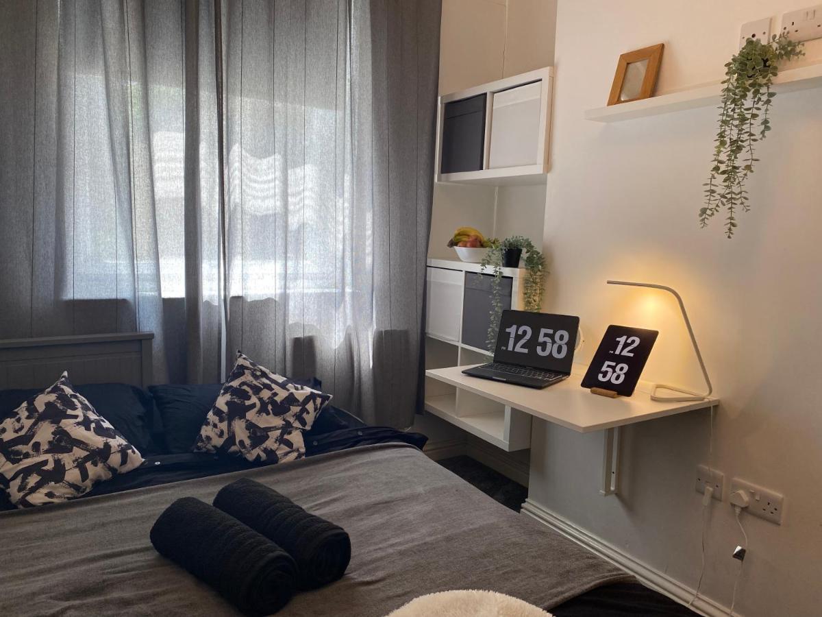 Cosy Flat In Bed and breakfast Londres