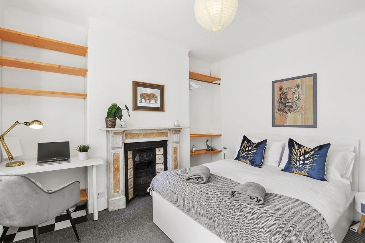 Stunning Victorian Property Near Canary Wharf! Ferienhaus