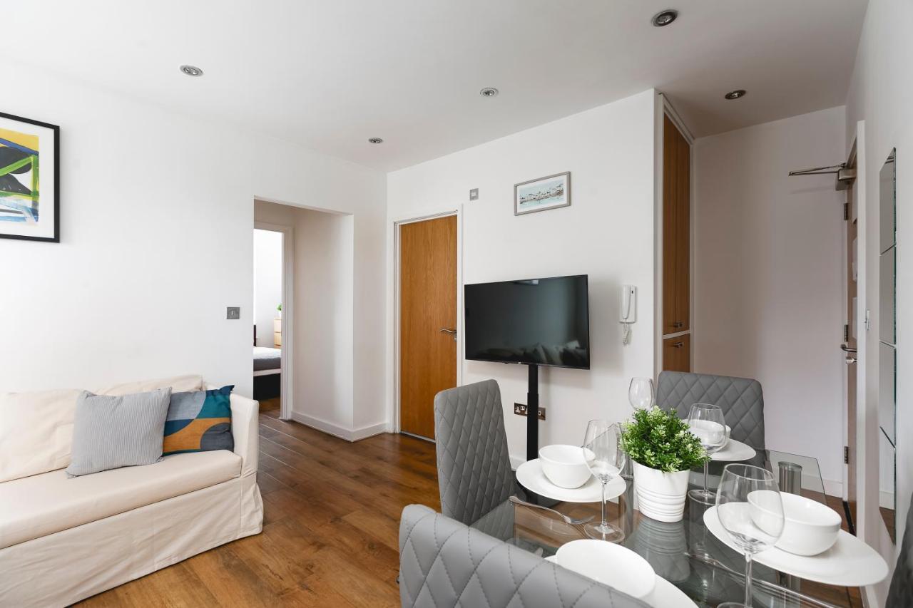 Skyvillion - Lovely 2-bed