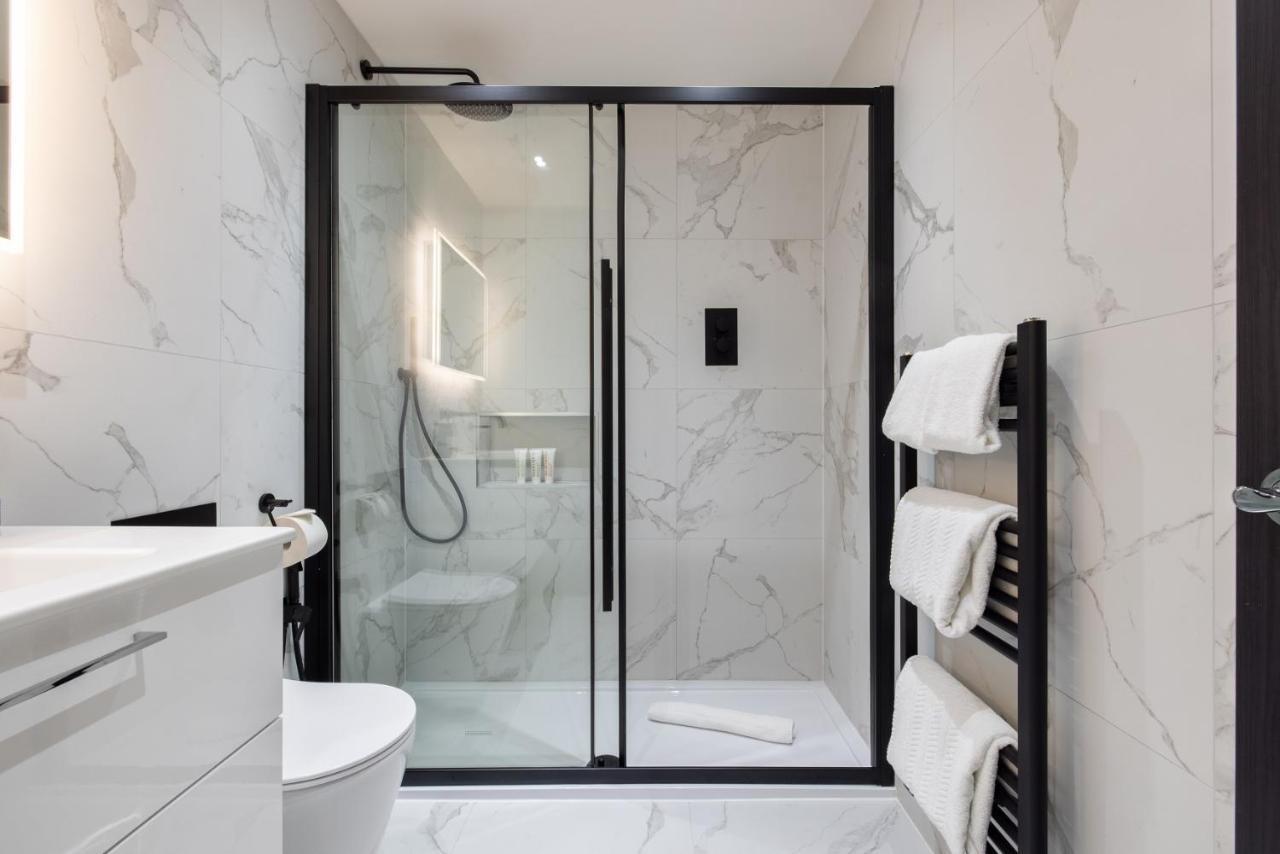 The Battersea Secret - Trendy 3bdr Flat With Patio Appartement Londen