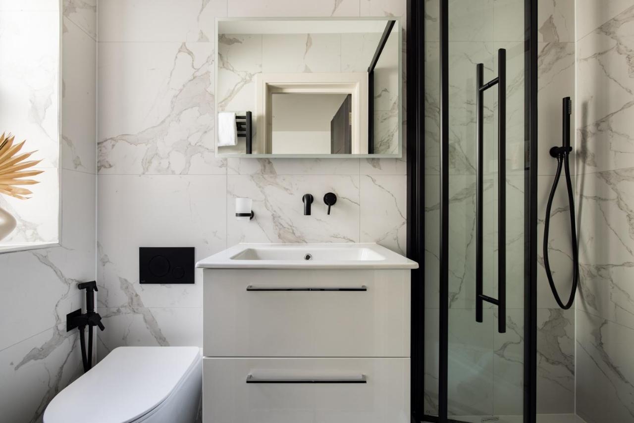 The Battersea Secret - Trendy 3bdr Flat With Patio Londen