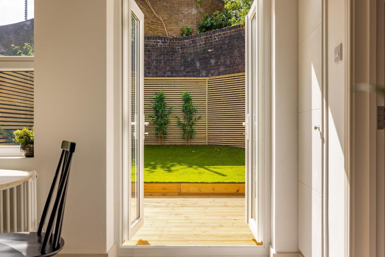 The Battersea Secret - Trendy 3bdr Flat With Patio * Londen