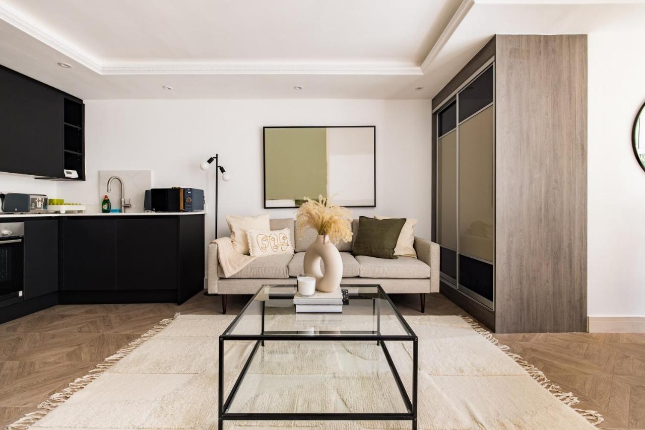 The Battersea Flat - Exquisite 2bdr Flat With Terrace *