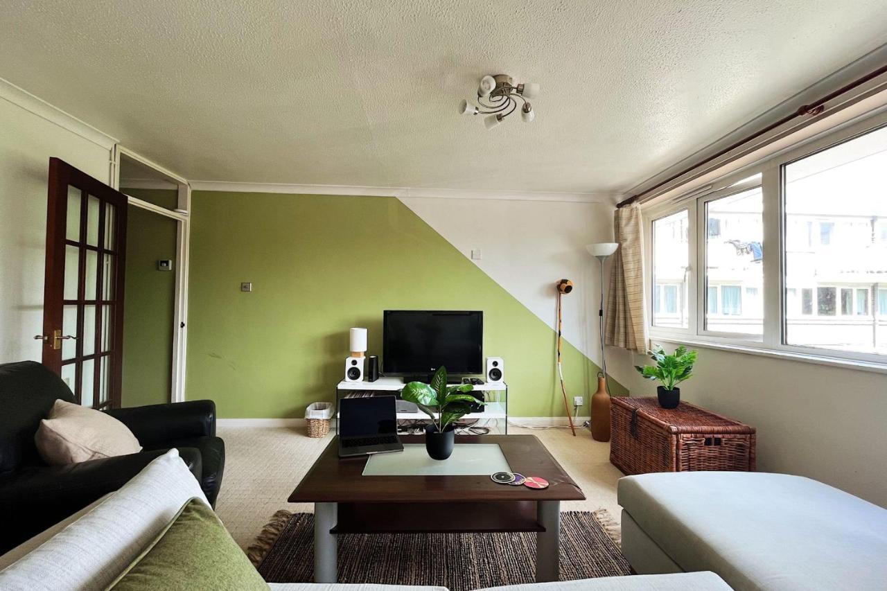 Spacious 2 Bedroom In Cricklewood Londres
