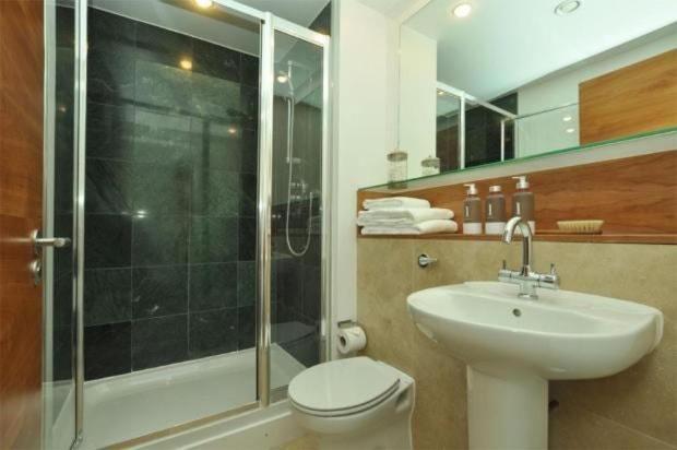 2 Bed 2 Bath Luxury In Apartment