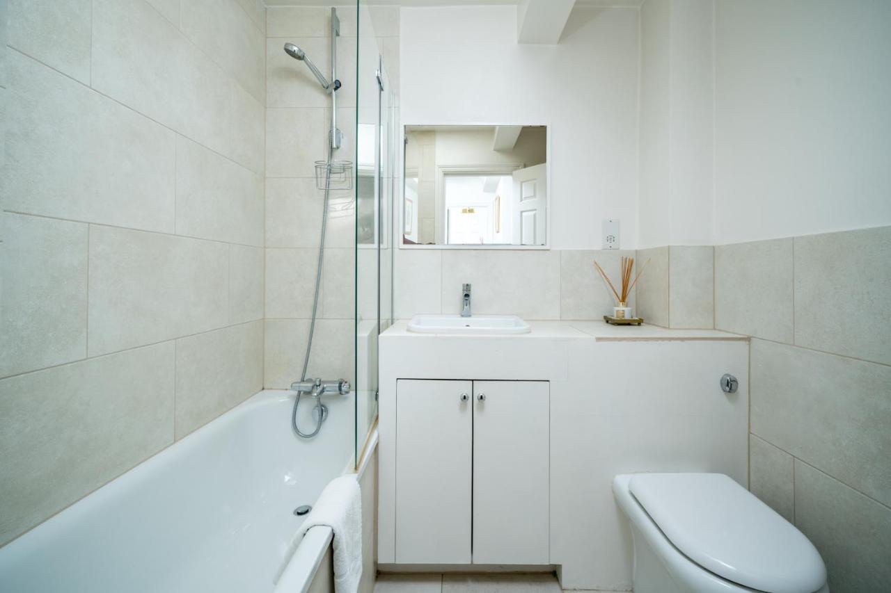 Altido Chic&cosy 1-bed Flat In Quirky Notting Hill * Londres
