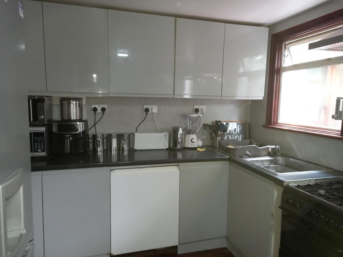 Bubblesbnb- 4 Bedroom House Casa de férias Londres