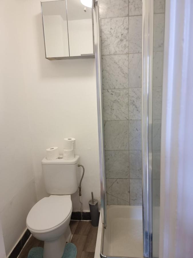 Apartment F8-mezzanine 1st Floor Flat Fits 3 Near Paddington *
