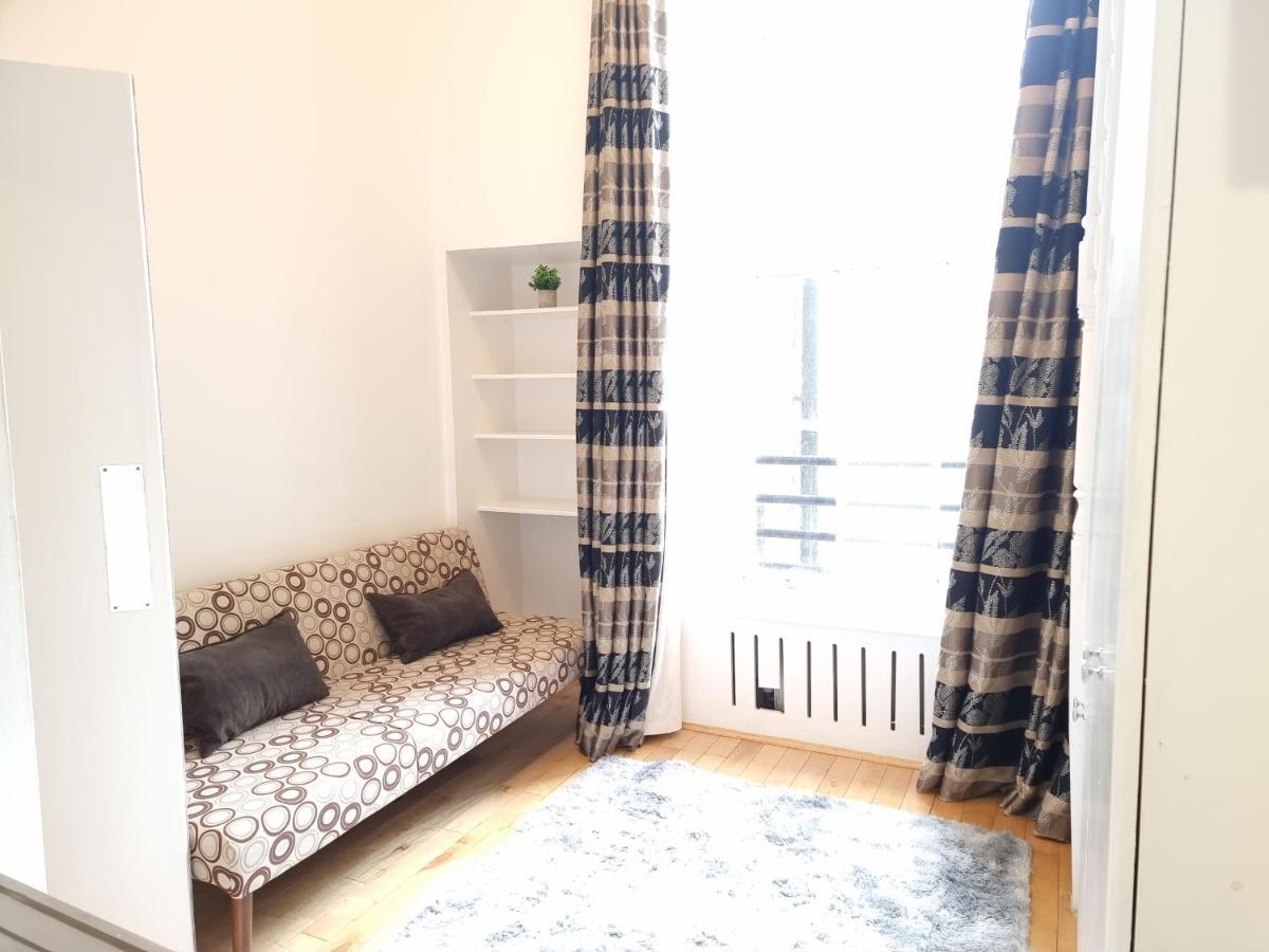 F8-mezzanine 1st Floor Flat Fits 3 Near Paddington Apartment