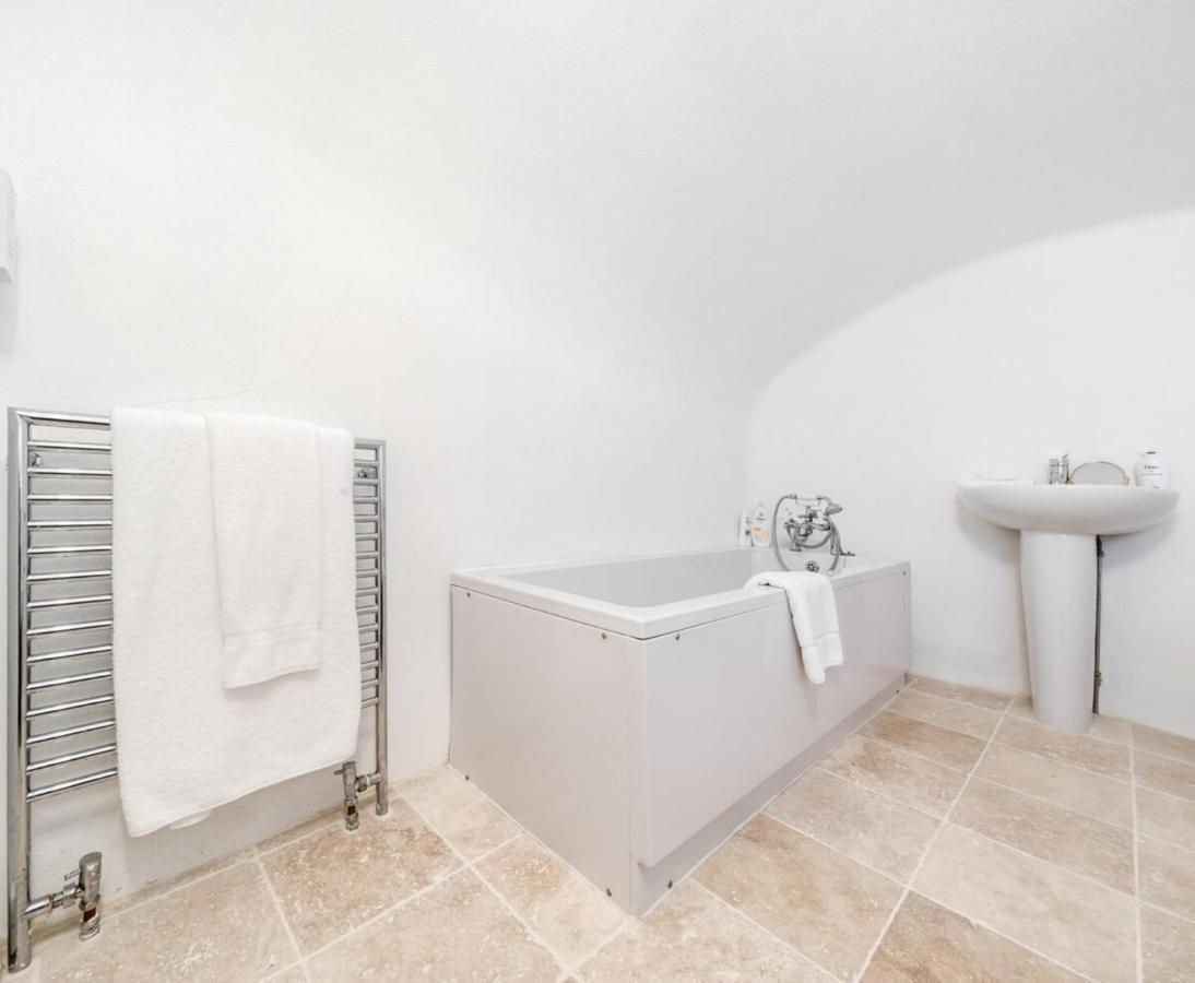 Apartamento Bright 2 Bedroom 2 Bath Garden Flat In Victoria