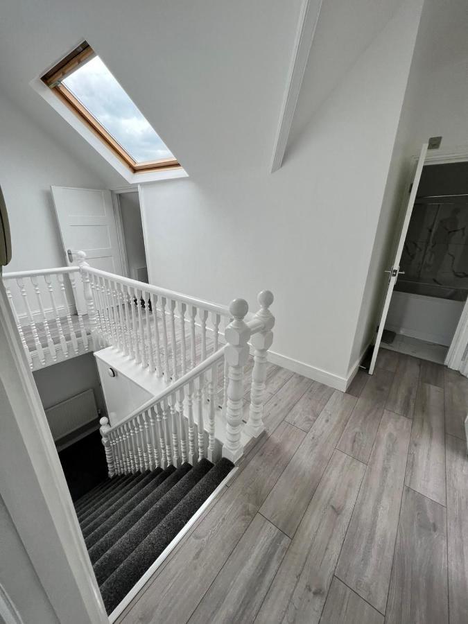 Lovely 2 Bedroom Flat With Roof Terrace In Nw6 Apartment London