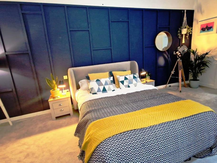 Apartamento Double Bedroom In Modern *