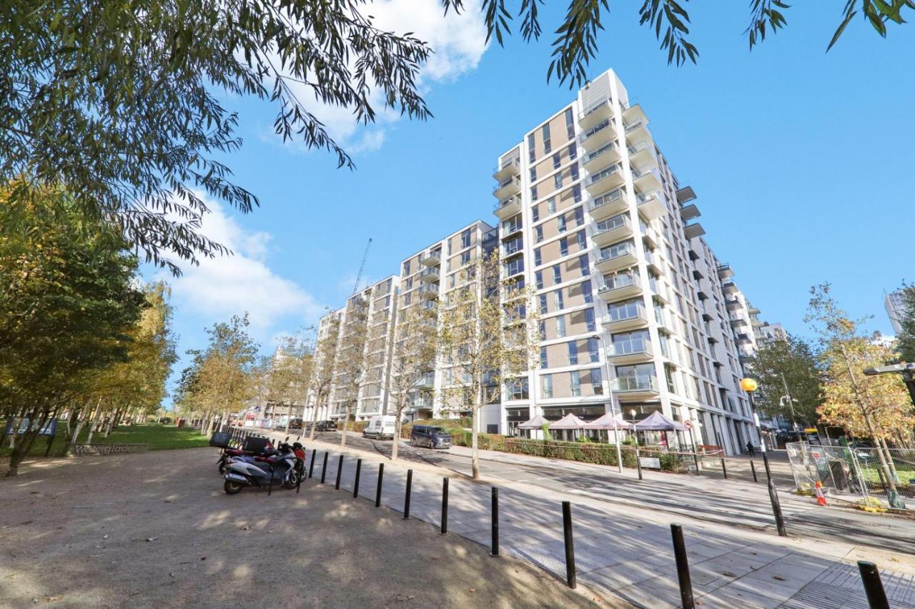 Westfields Best 2 Bedroom Apartment London