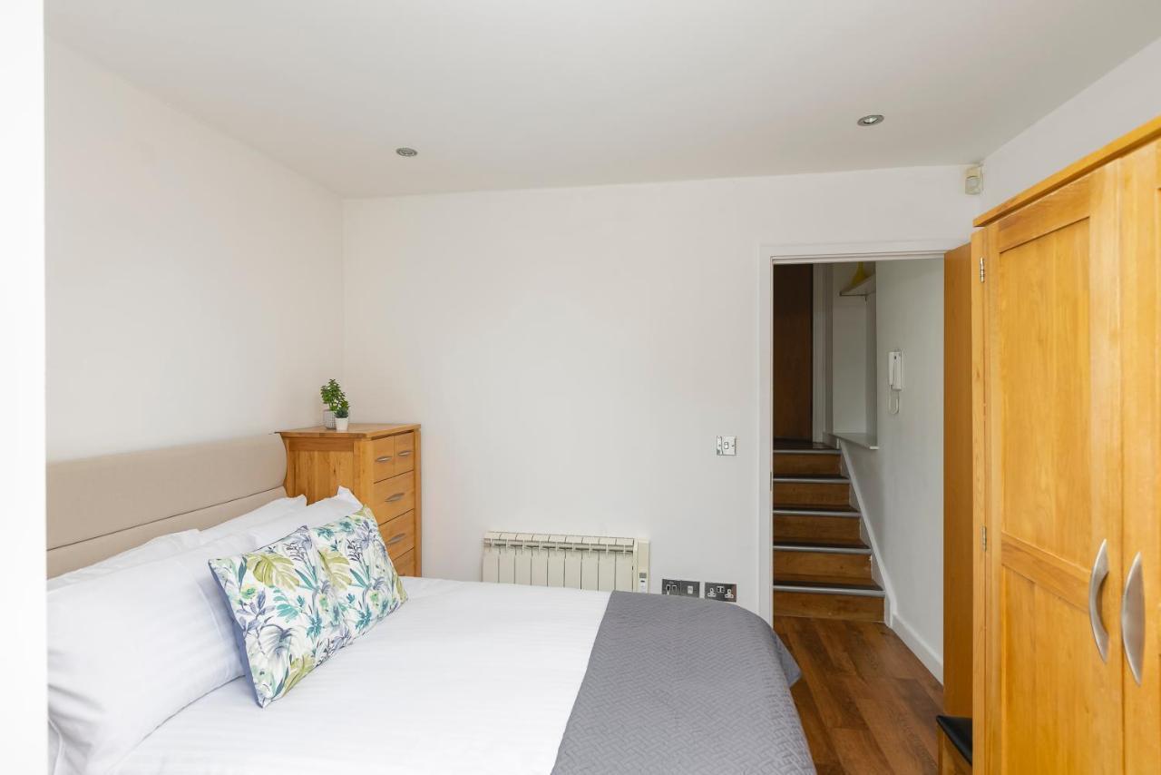 Skyvillion - Beautiful 3-bed Apartamento Londres