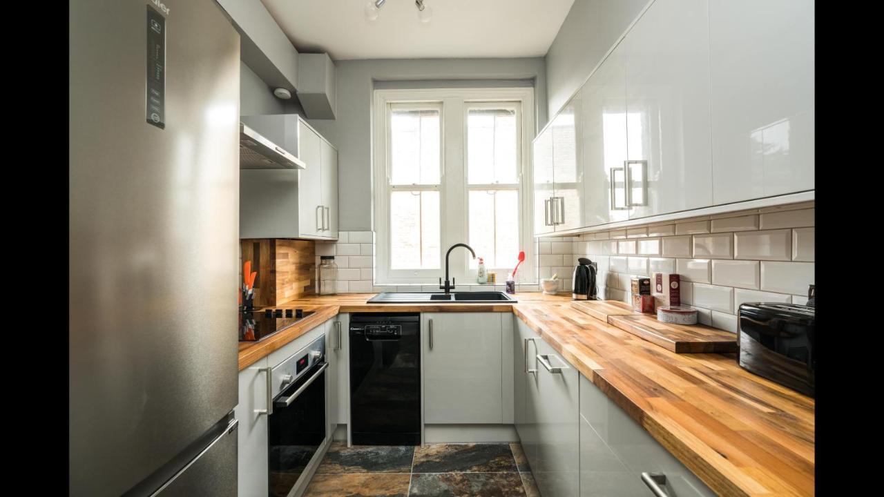 A Lovely, Bright And Airy, 3-bedroom Family Londres
