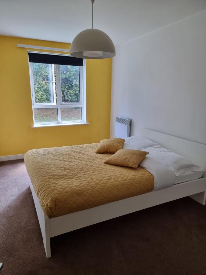 Apartamento City Stays - Modern 2 Bedroom With Free Parking And Gym Access *