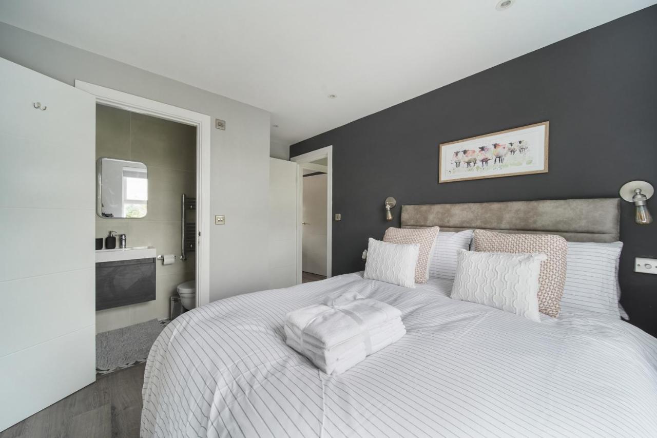Stunning 3 Bed 3 Bath Townhouse * Londres