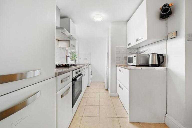 Apartamento Canning Town Modern 2 Bedroom Excel Centre, Canary Wharf, Airport