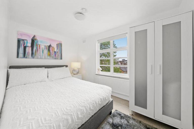 Canning Town Modern 2 Bedroom Excel Centre, Canary Wharf, Airport Apartamento Londres