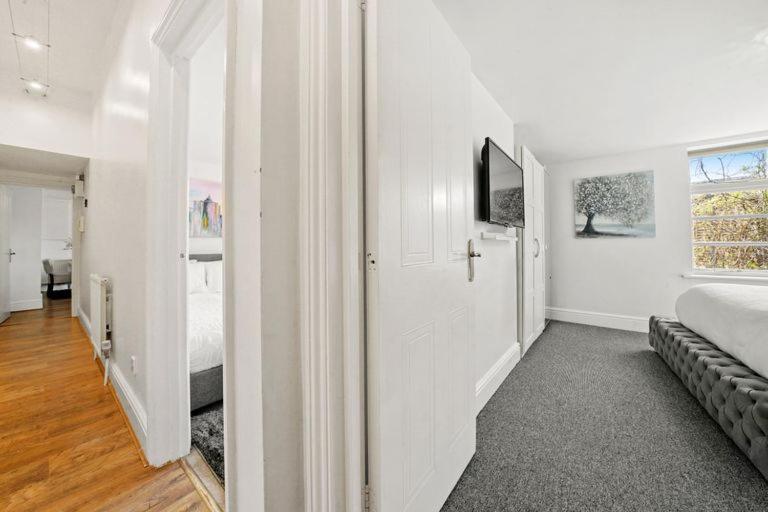 Apartamento Canning Town Modern 2 Bedroom Excel Centre, Canary Wharf, Airport