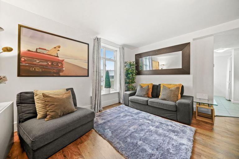 Canning Town Modern 2 Bedroom Excel Centre, Canary Wharf, Airport Londres